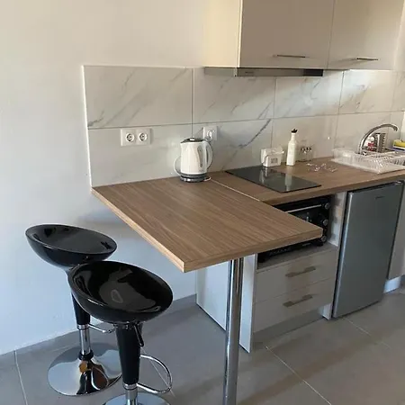 Apartment Mitseas *